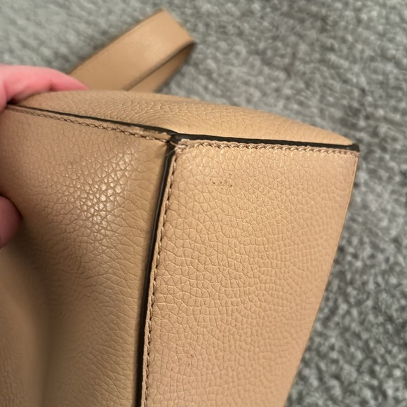 Tory Burch McGraw Bucket Bag, Hobo Purse Pebbled leather Buff Nude A00144 - Picture 12 of 16